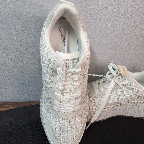 Universal Thread Cream Platform Sneakers NWT 8.5 - Picture 3 of 11